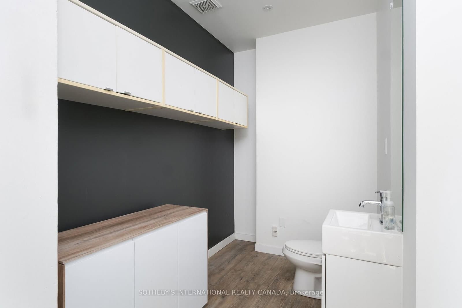 74 Adelaide Street E thumbnail 10