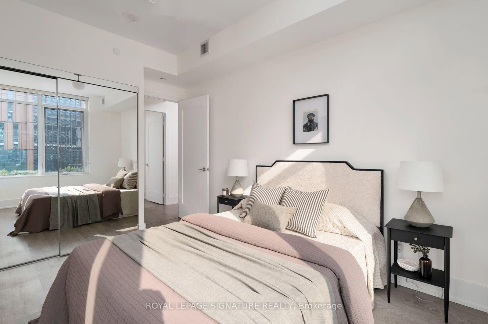 15 Merchants' Wharf, Unit 442 thumbnail 14