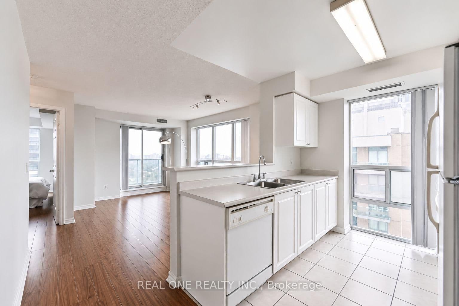 26 Olive Avenue, Unit 1902 thumbnail 3