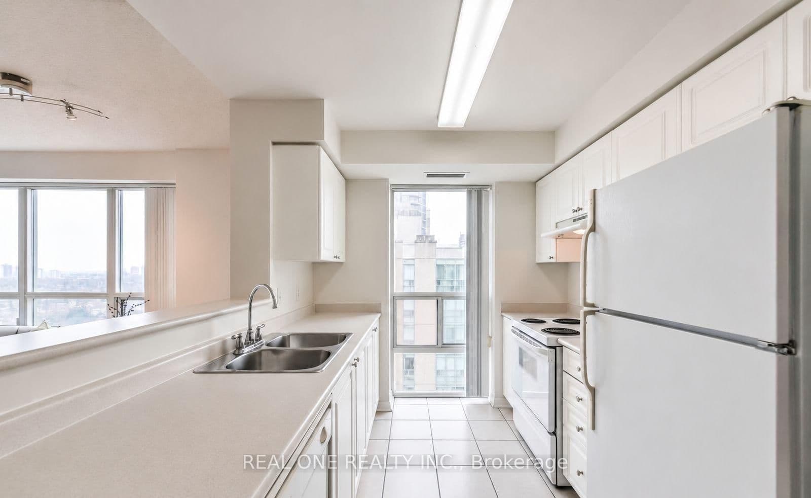 26 Olive Avenue, Unit 1902 thumbnail 5