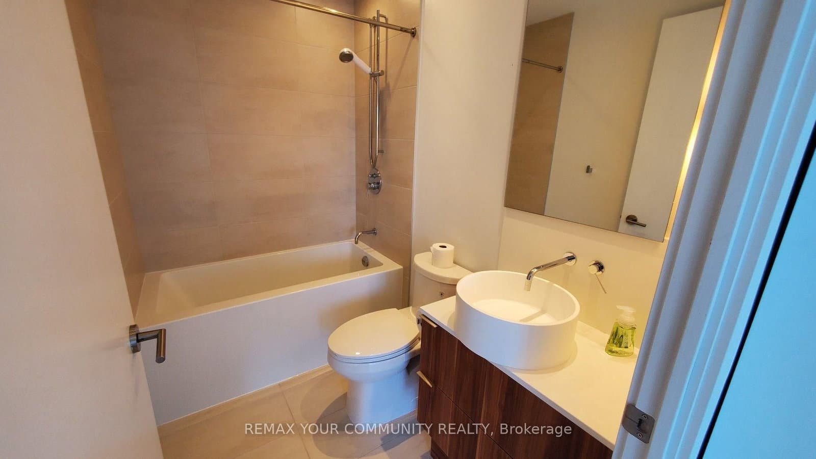 185 Roehampton Avenue, Unit 2503 thumbnail 21