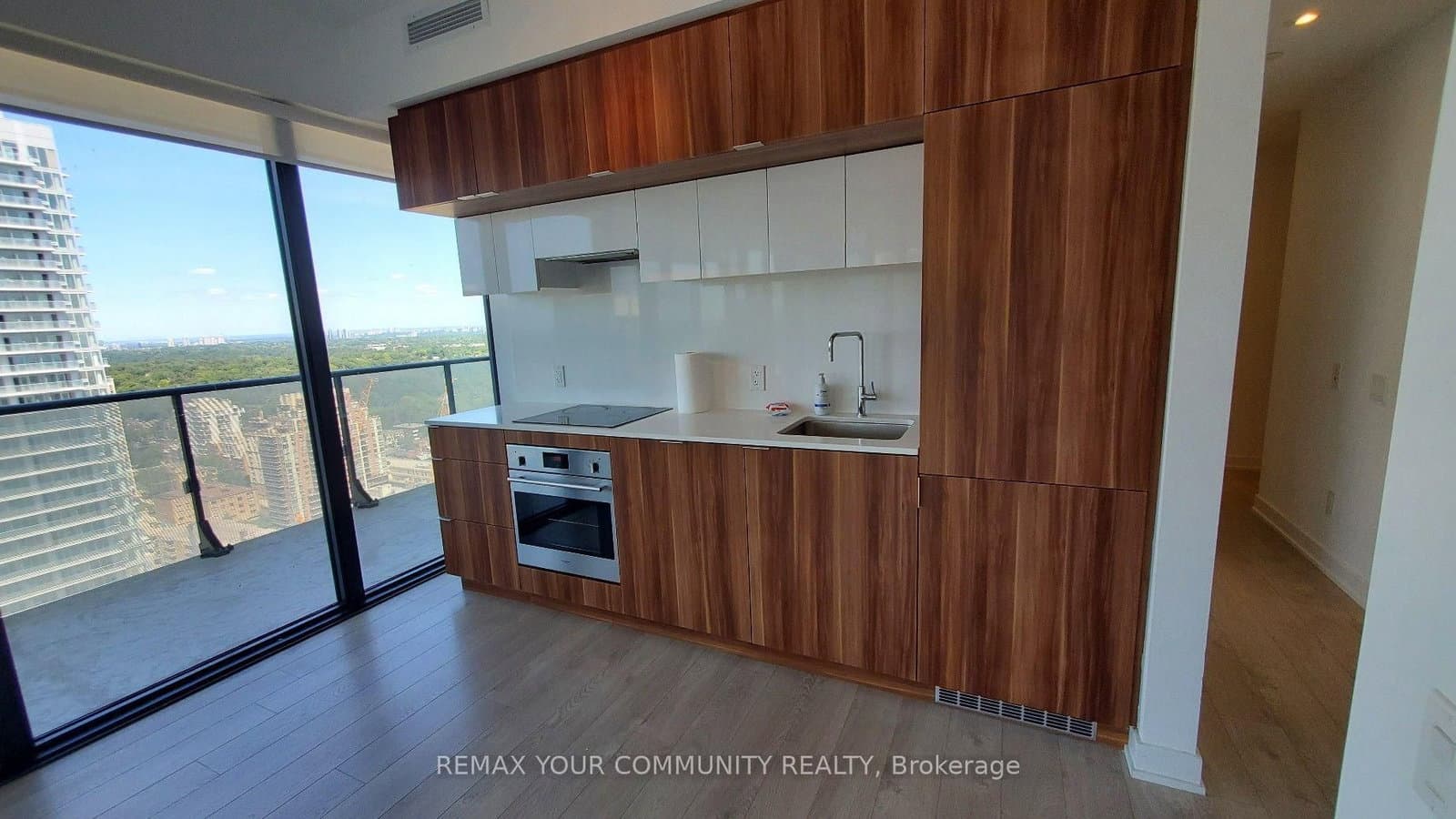 185 Roehampton Avenue, Unit 2503 thumbnail 9
