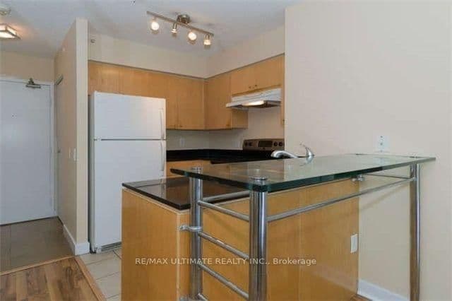 361 Front Street W, Unit 326 thumbnail 3