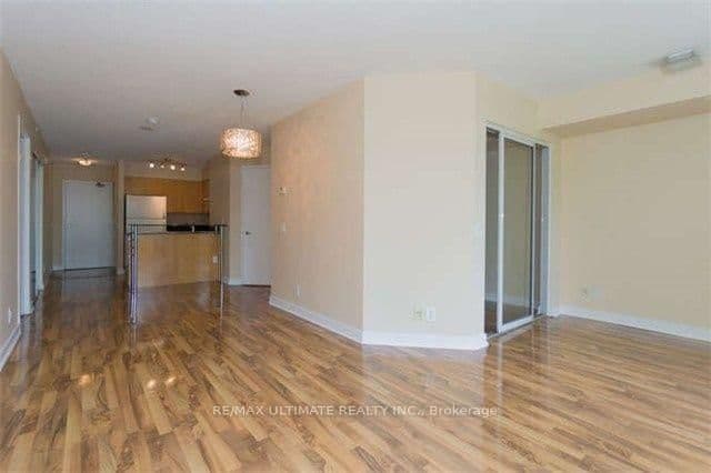 361 Front Street W, Unit 326 thumbnail 6