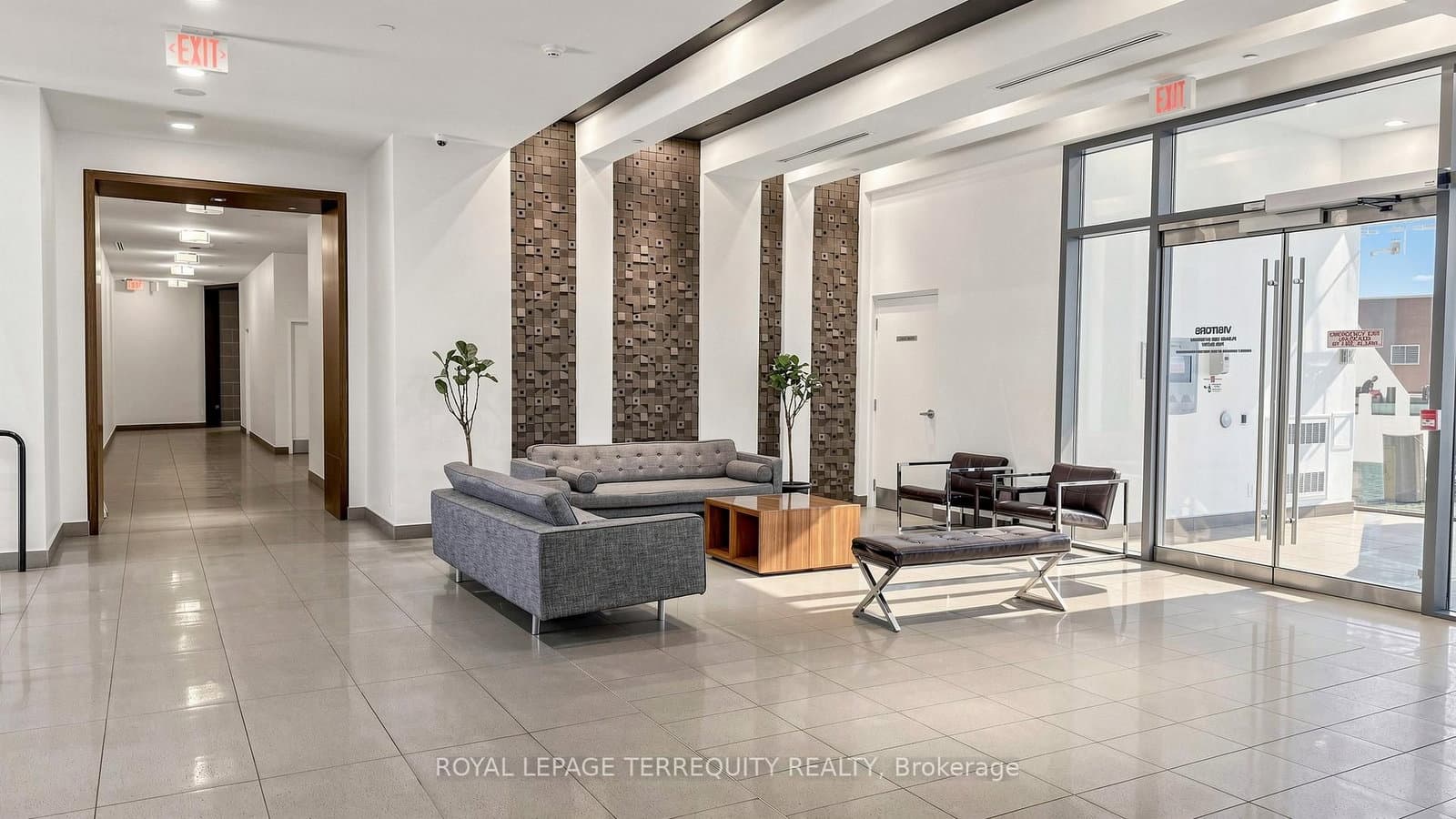 20 Bruyeres Mews, Unit 1705 thumbnail 22