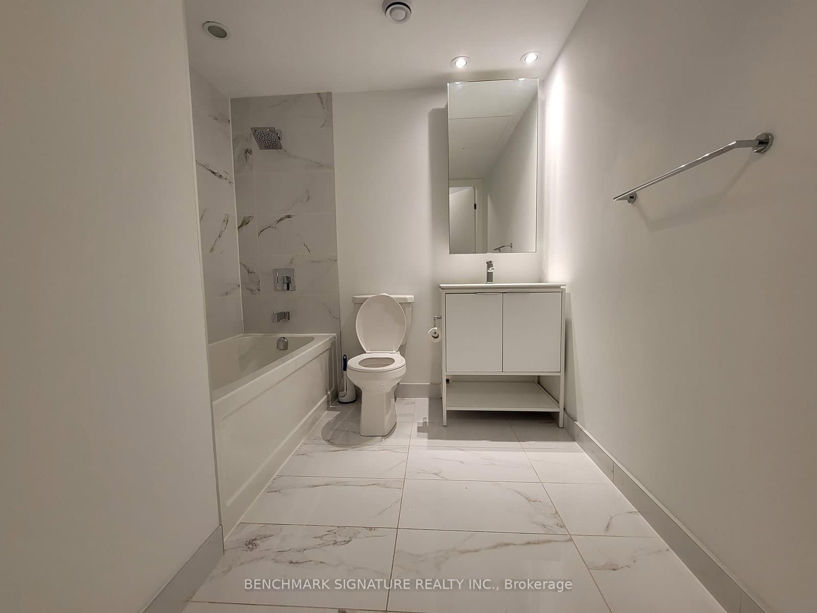 77 Shuter Street, Unit 607 thumbnail 11