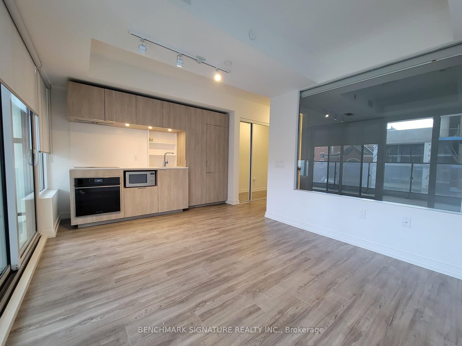 77 Shuter Street, Unit 607 thumbnail 6