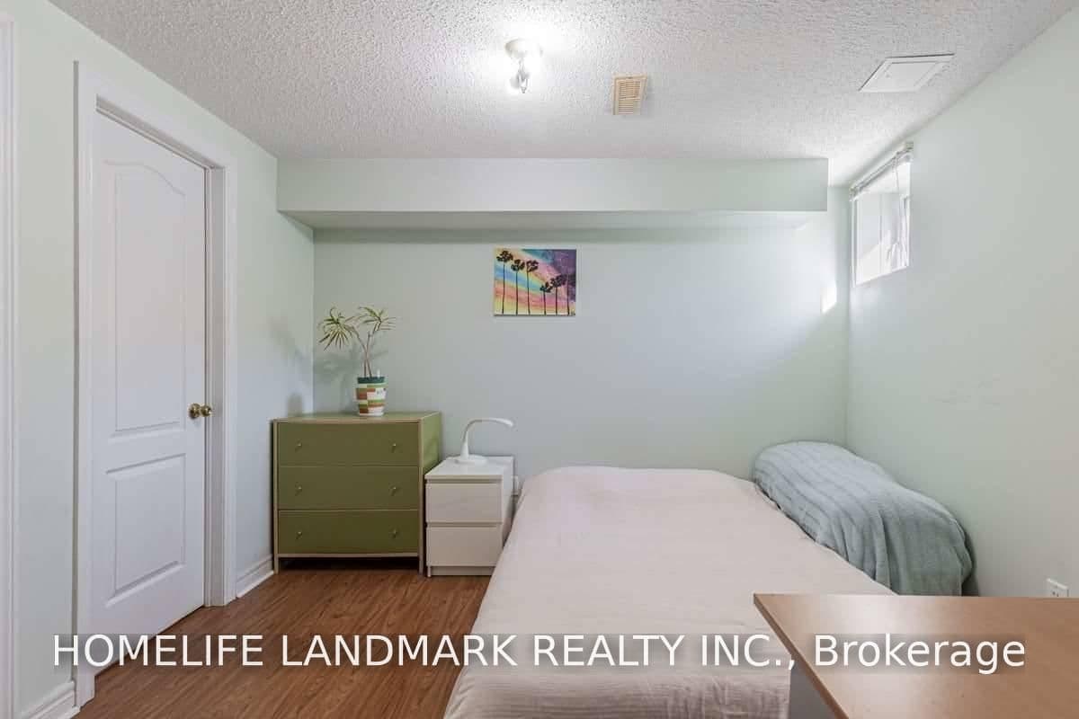66K Finch Avenue W thumbnail 14