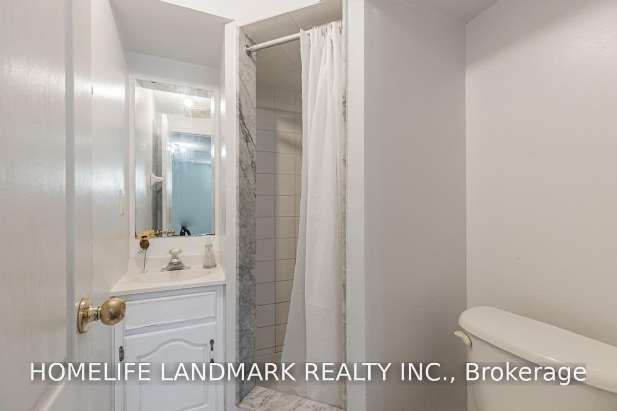 66K Finch Avenue W thumbnail 15