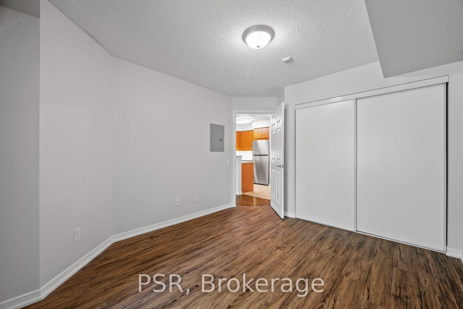 515 Rosewell Avenue, Unit 104 thumbnail 12