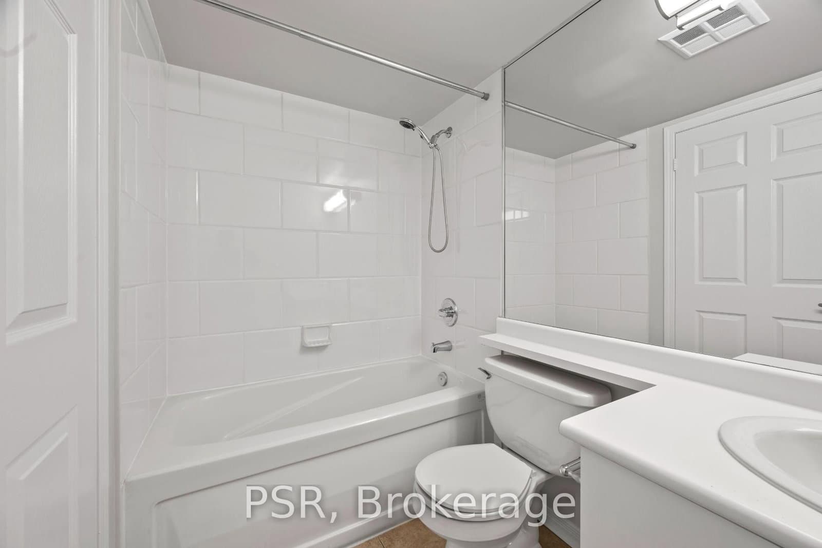 515 Rosewell Avenue, Unit 104 thumbnail 14