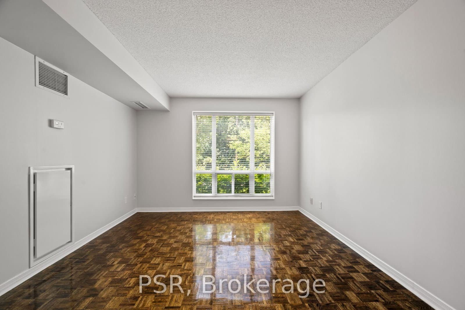 515 Rosewell Avenue, Unit 104 thumbnail 5