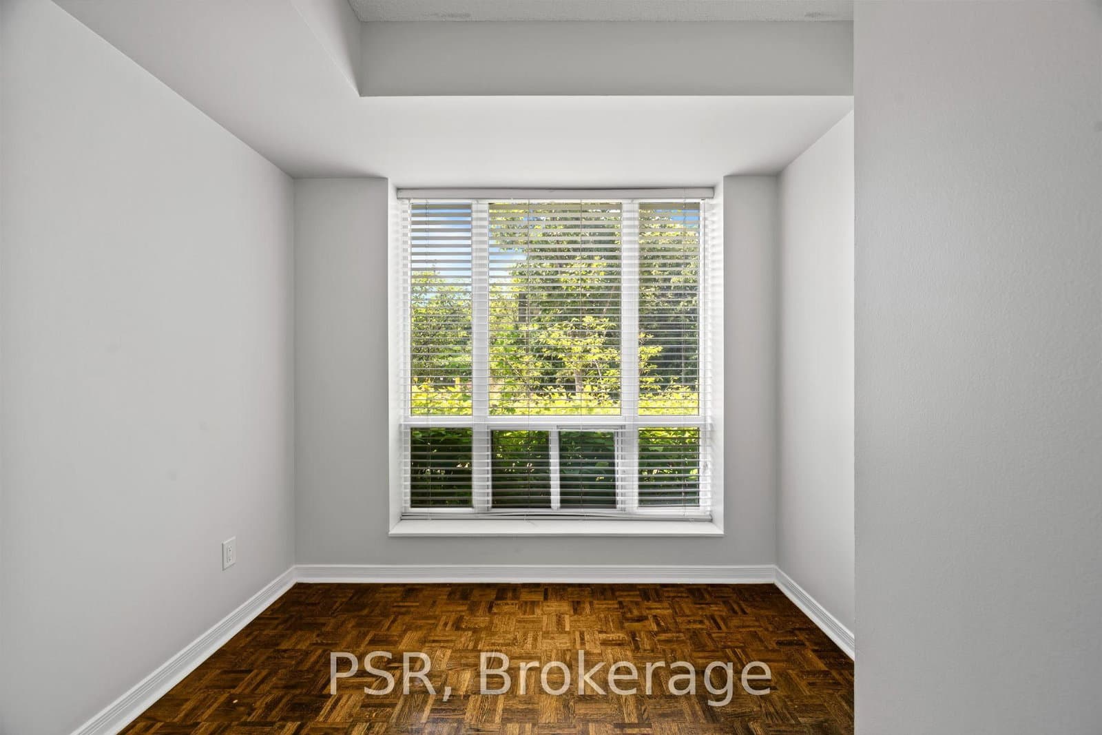 515 Rosewell Avenue, Unit 104 thumbnail 9