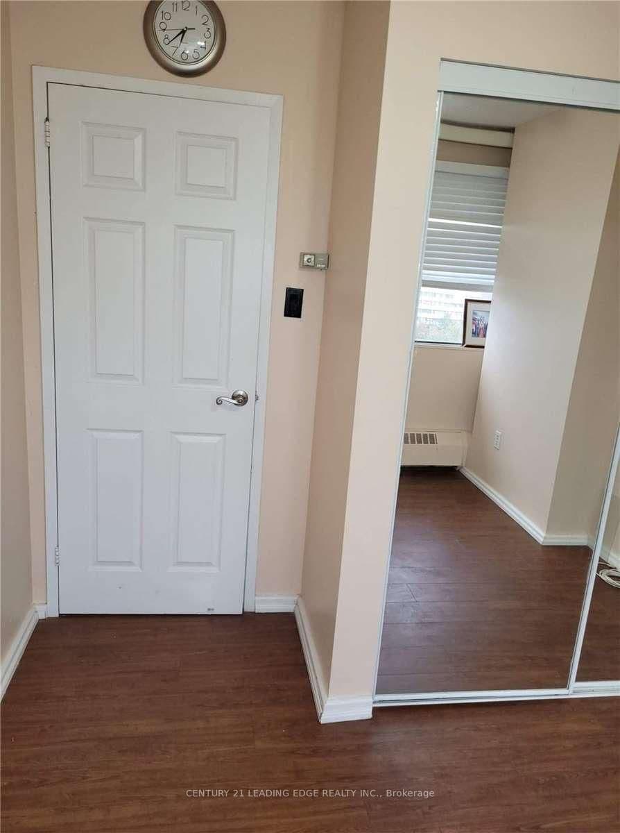 10 Sunny Glenway, Unit 1110 thumbnail 2