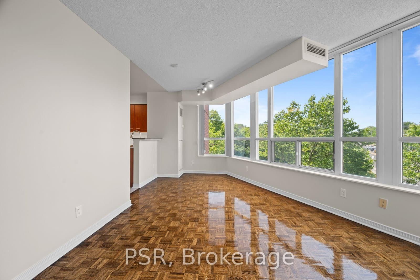 515 Rosewell Avenue, Unit 309 thumbnail 2
