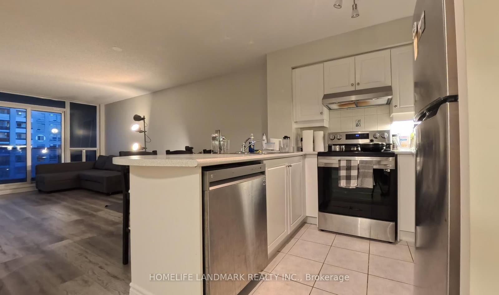 2 Rean DR Drive, Unit 710 thumbnail 11