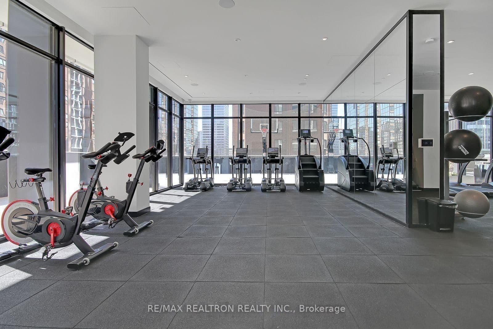 20 Edward St Street, Unit 1018 thumbnail 13