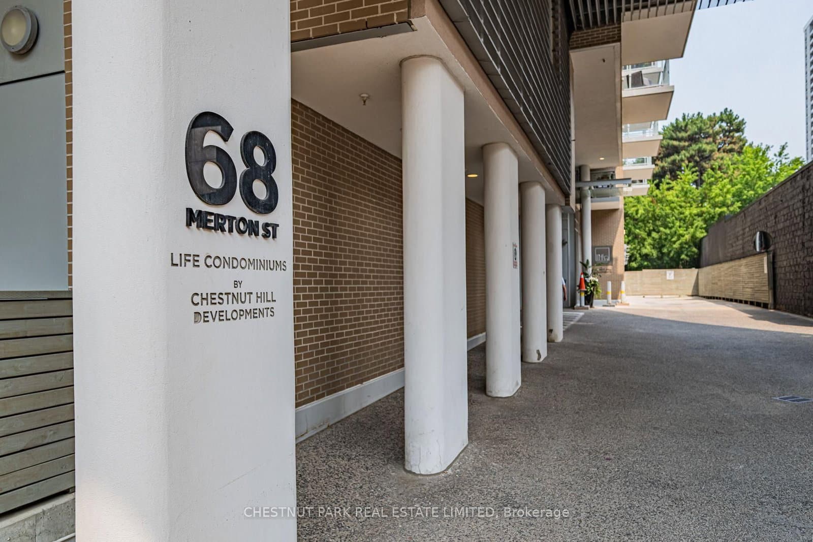 68 Merton Street, Unit 805 thumbnail 2