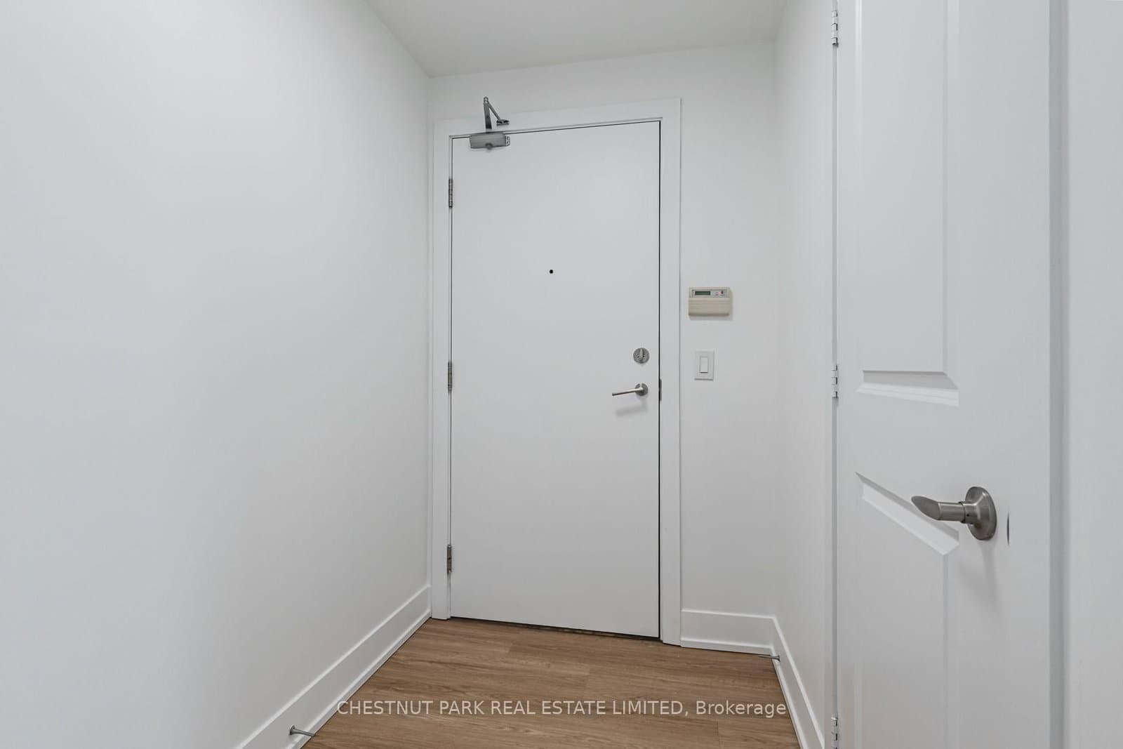68 Merton Street, Unit 805 thumbnail 4