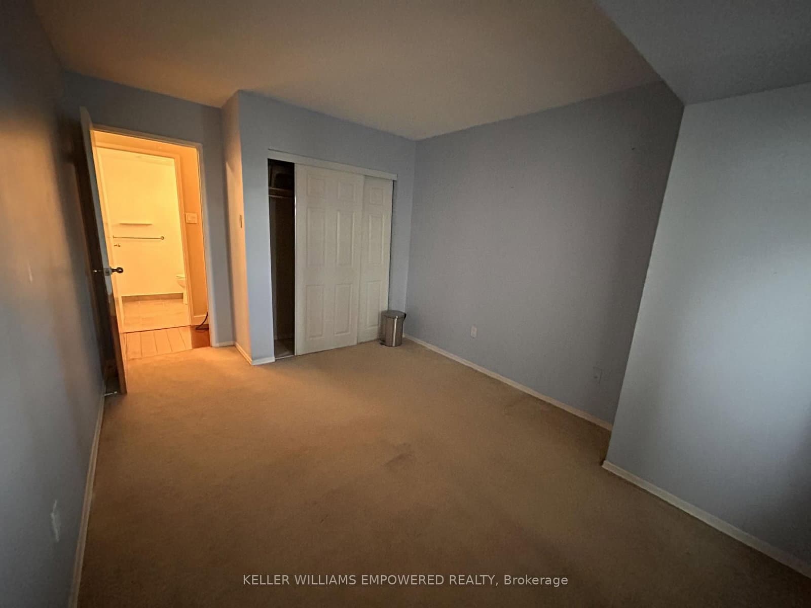 117 Gerrard Street E, Unit 609 thumbnail 3