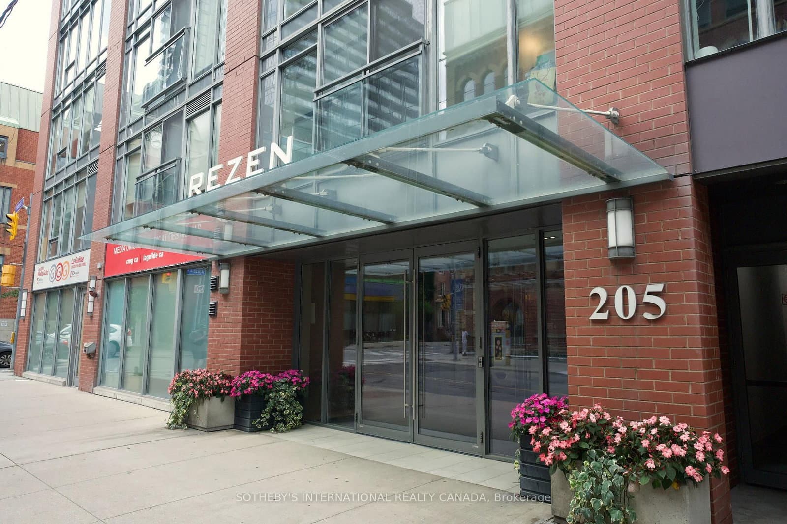 205 Frederick Street, Unit 408 thumbnail 2