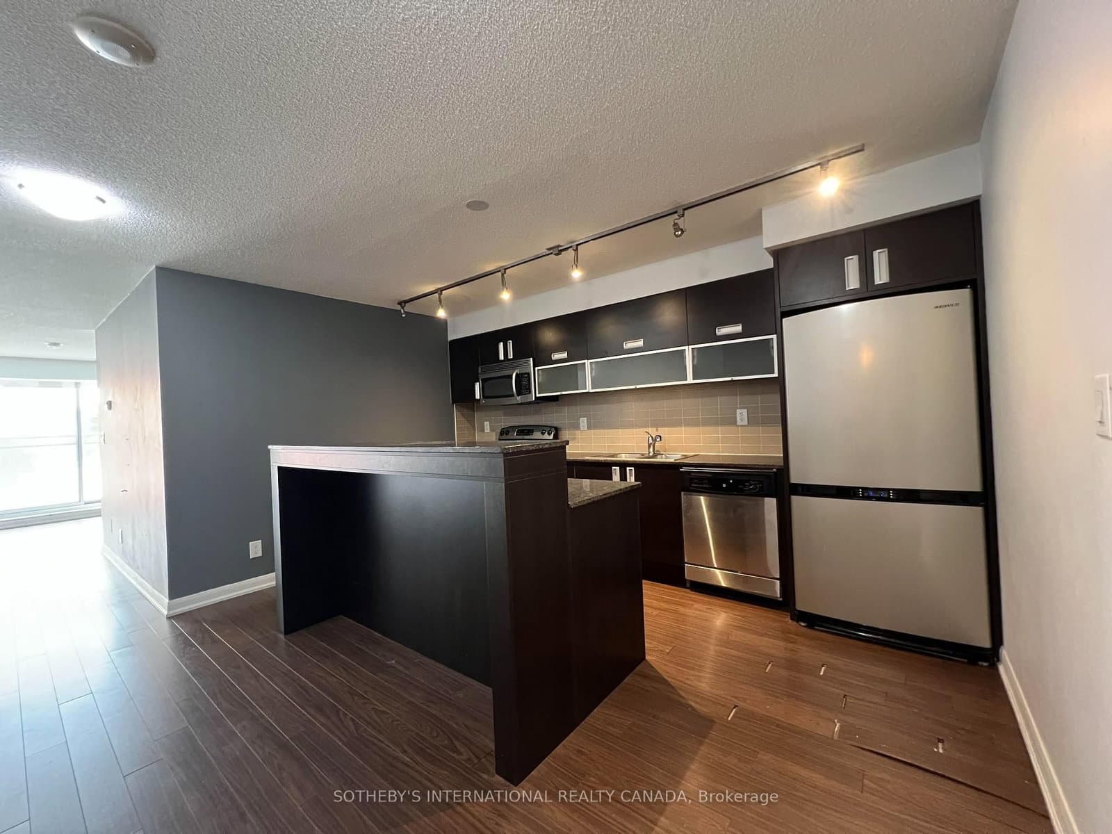 205 Frederick Street, Unit 408 thumbnail 4