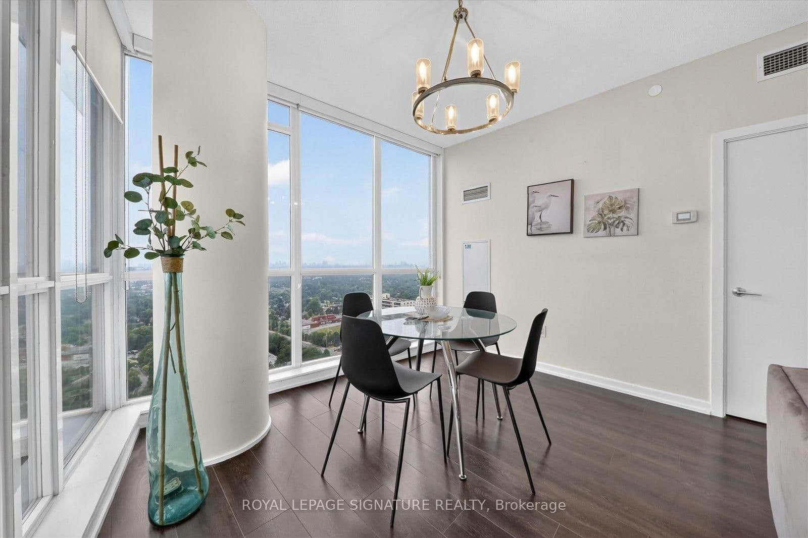 66 Forest Manor Road, Unit 2112 thumbnail 17