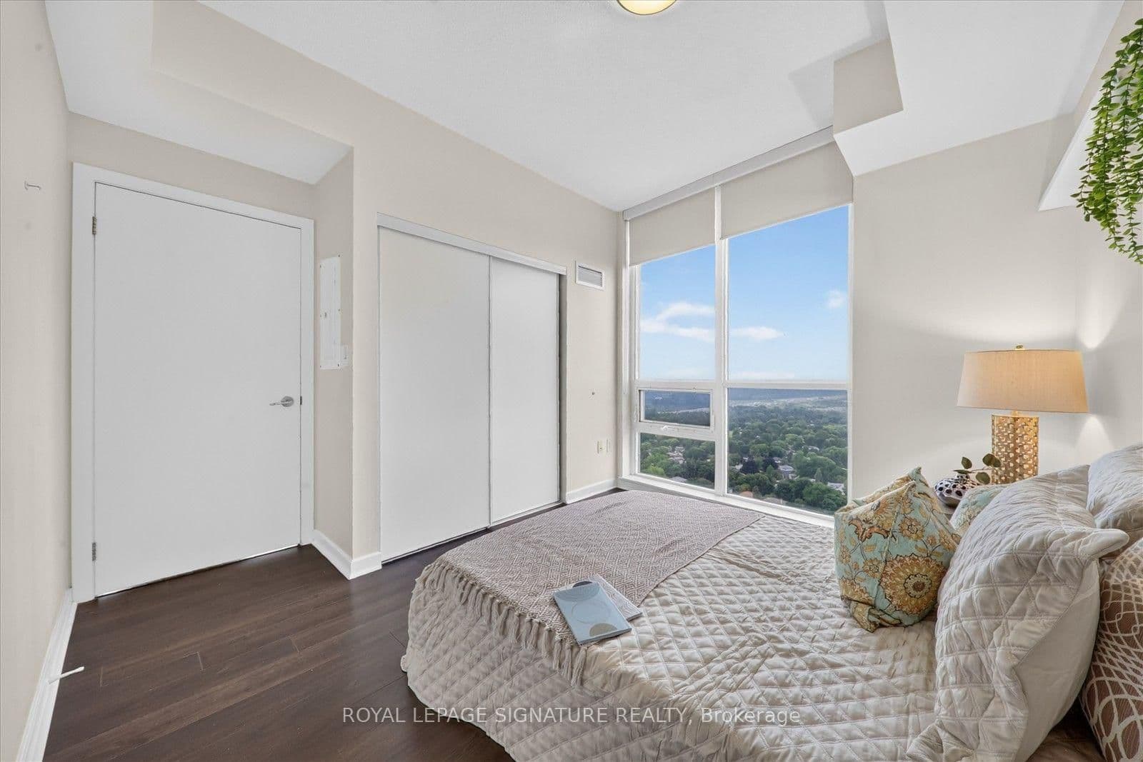66 Forest Manor Road, Unit 2112 thumbnail 25