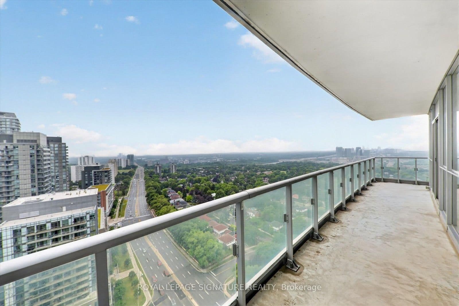 66 Forest Manor Road, Unit 2112 thumbnail 30