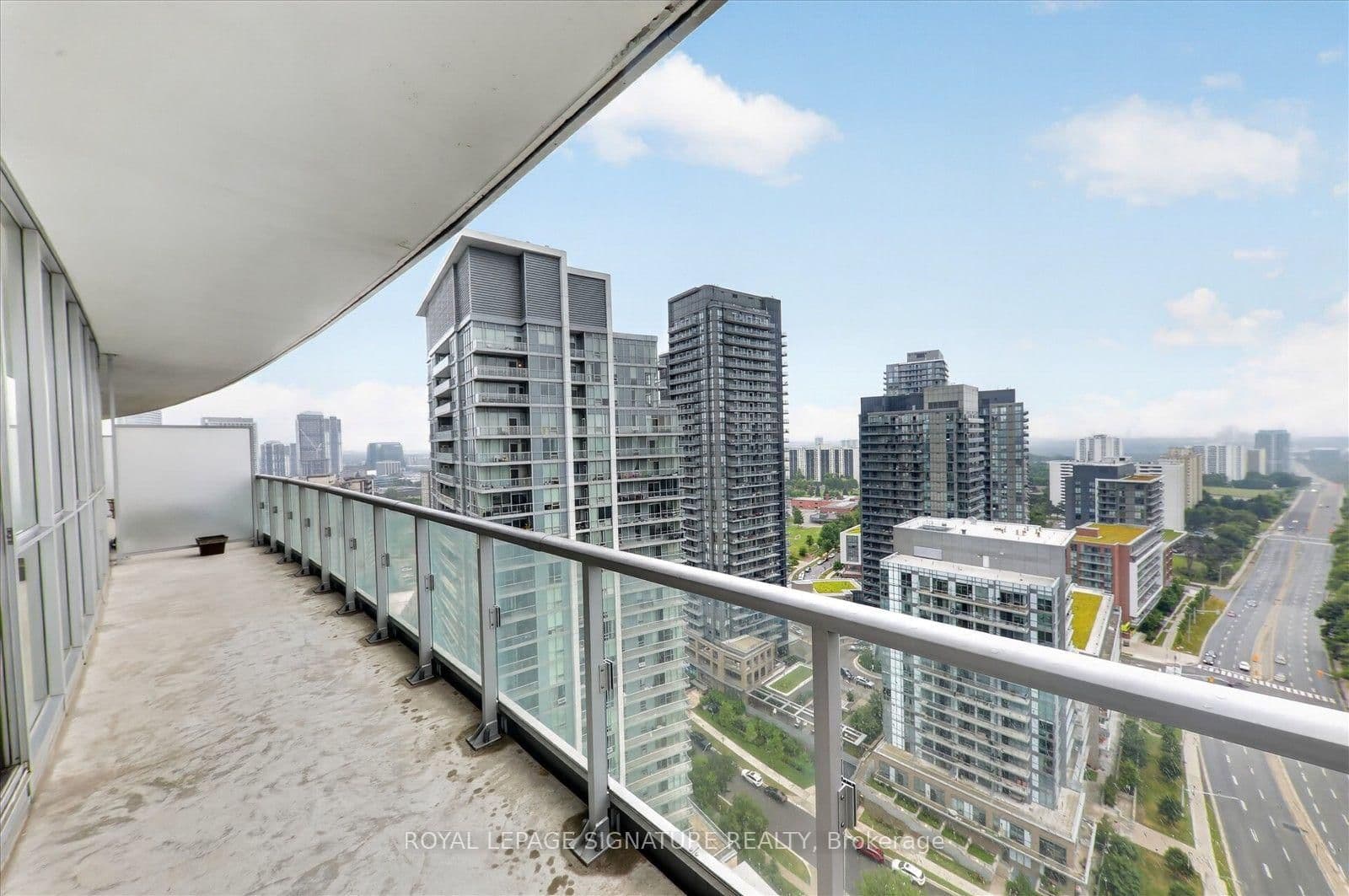 66 Forest Manor Road, Unit 2112 thumbnail 31
