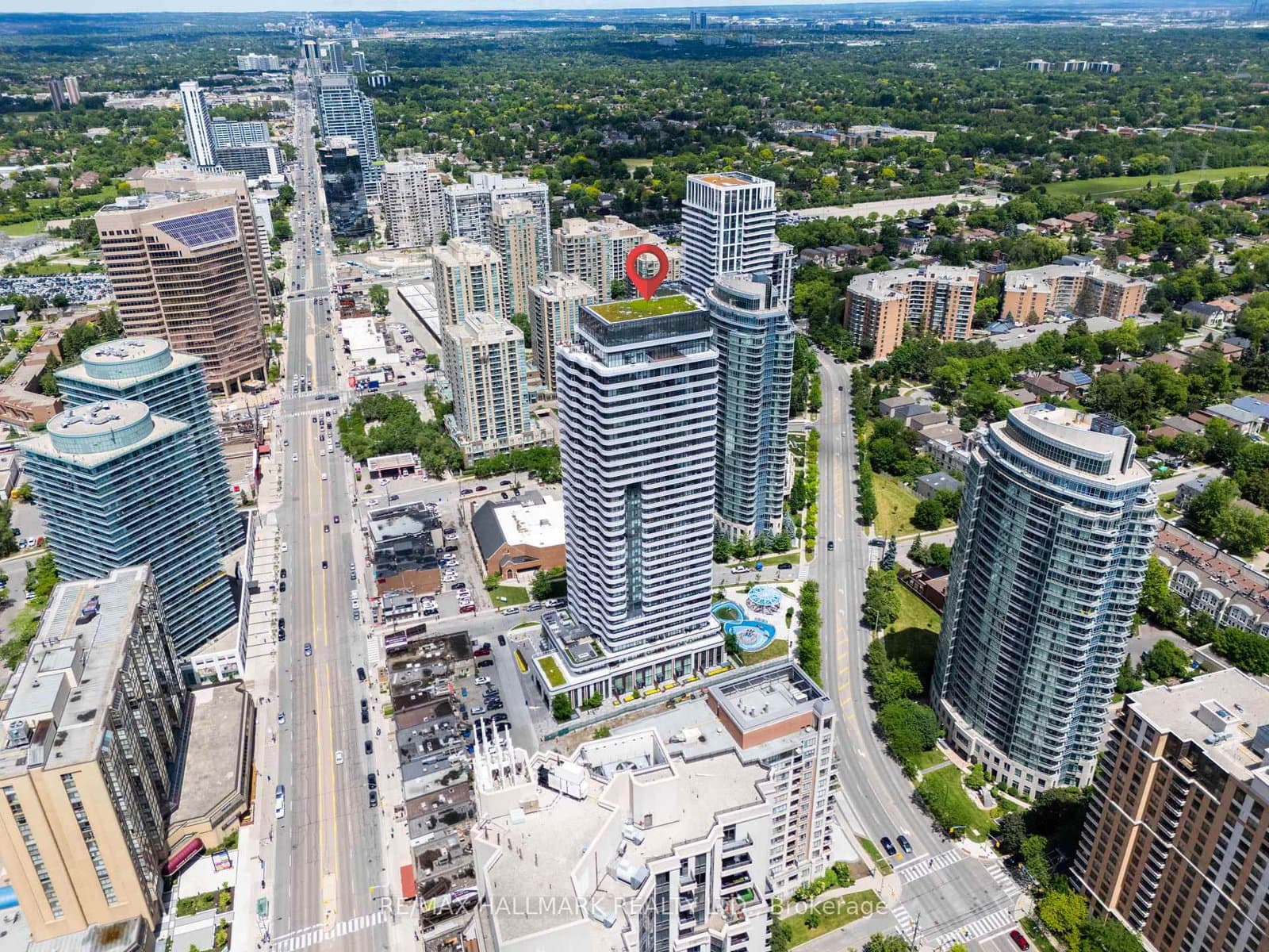 15 Holmes Avenue, Unit 702