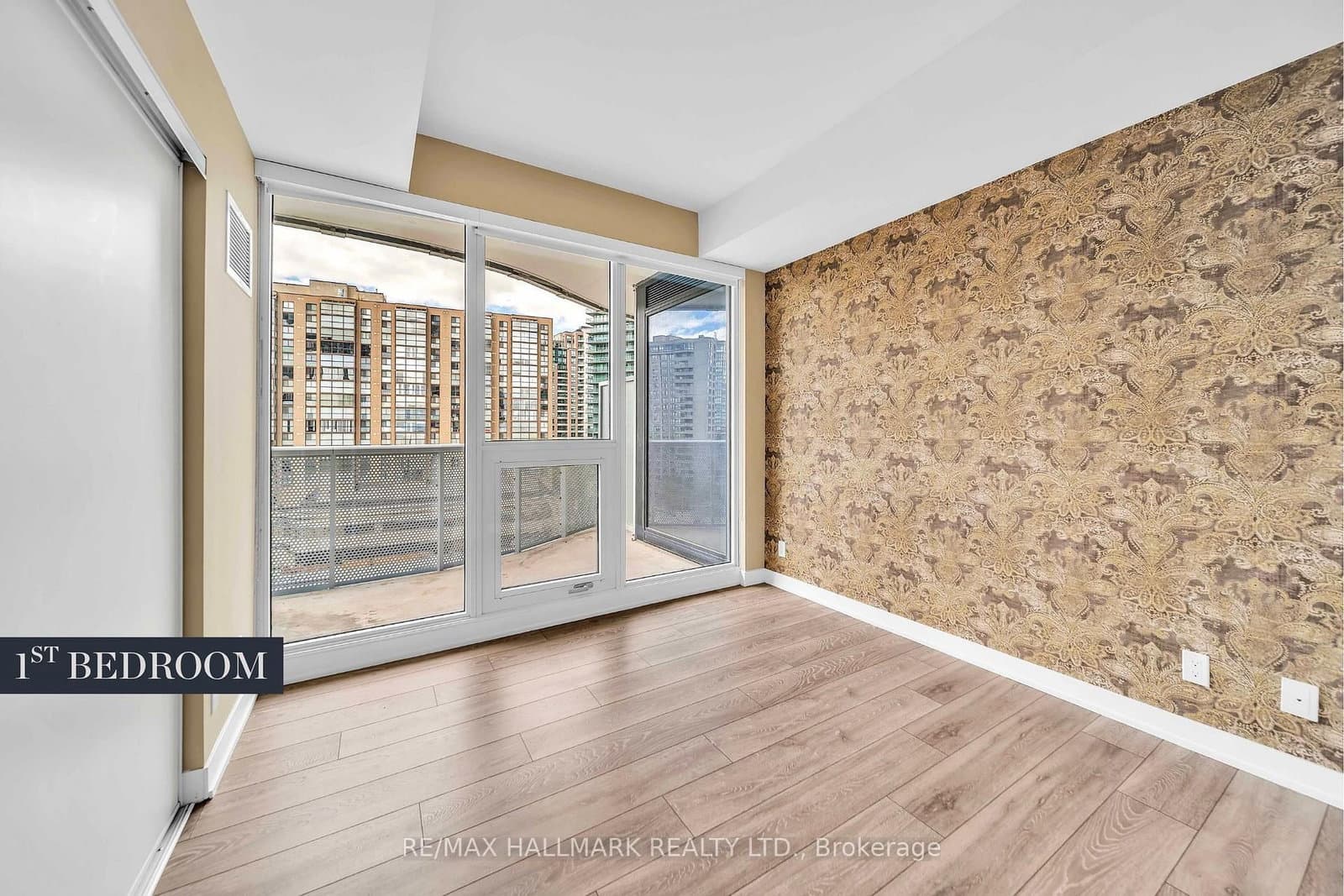 15 Holmes Avenue, Unit 702 thumbnail 19