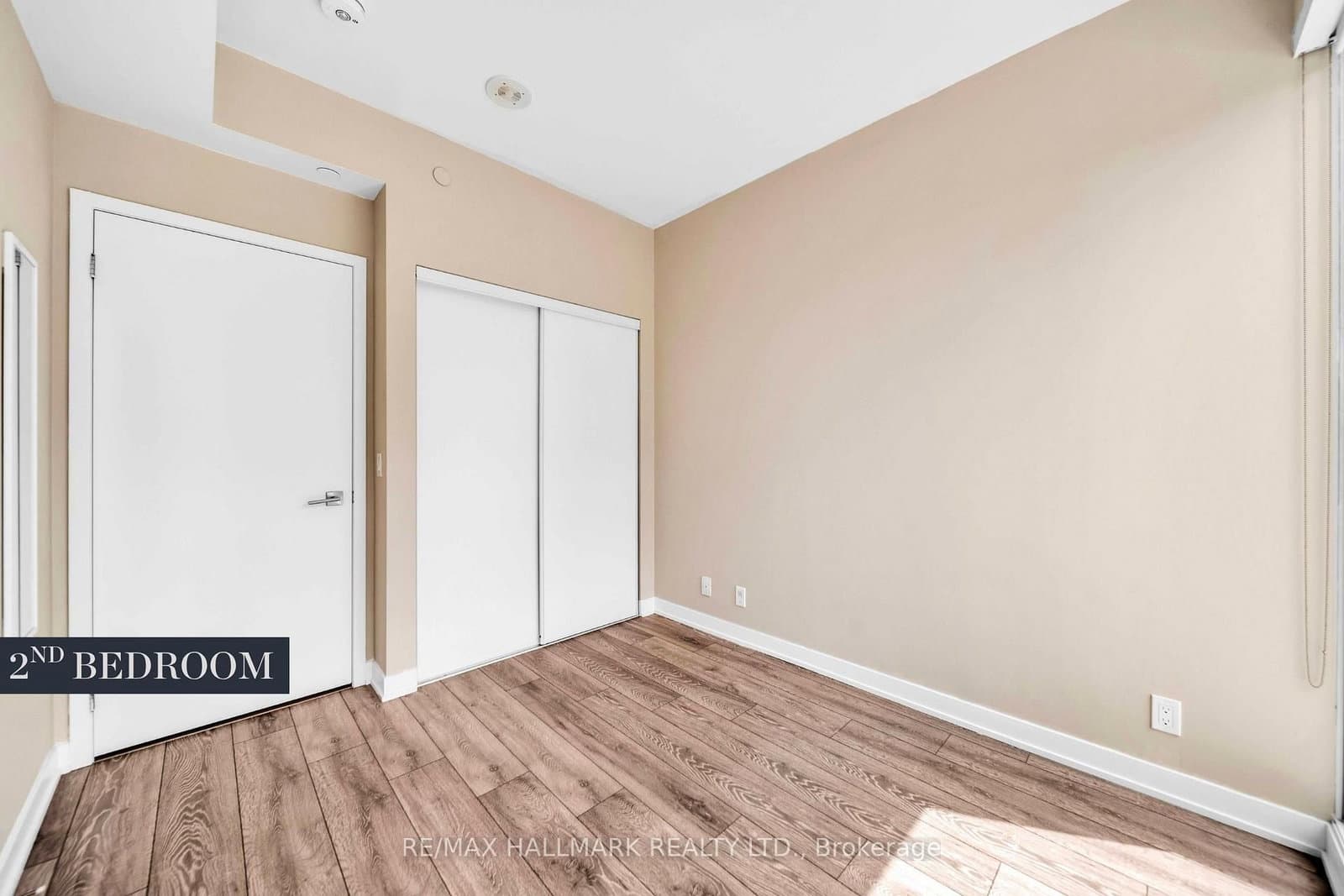 15 Holmes Avenue, Unit 702 thumbnail 24
