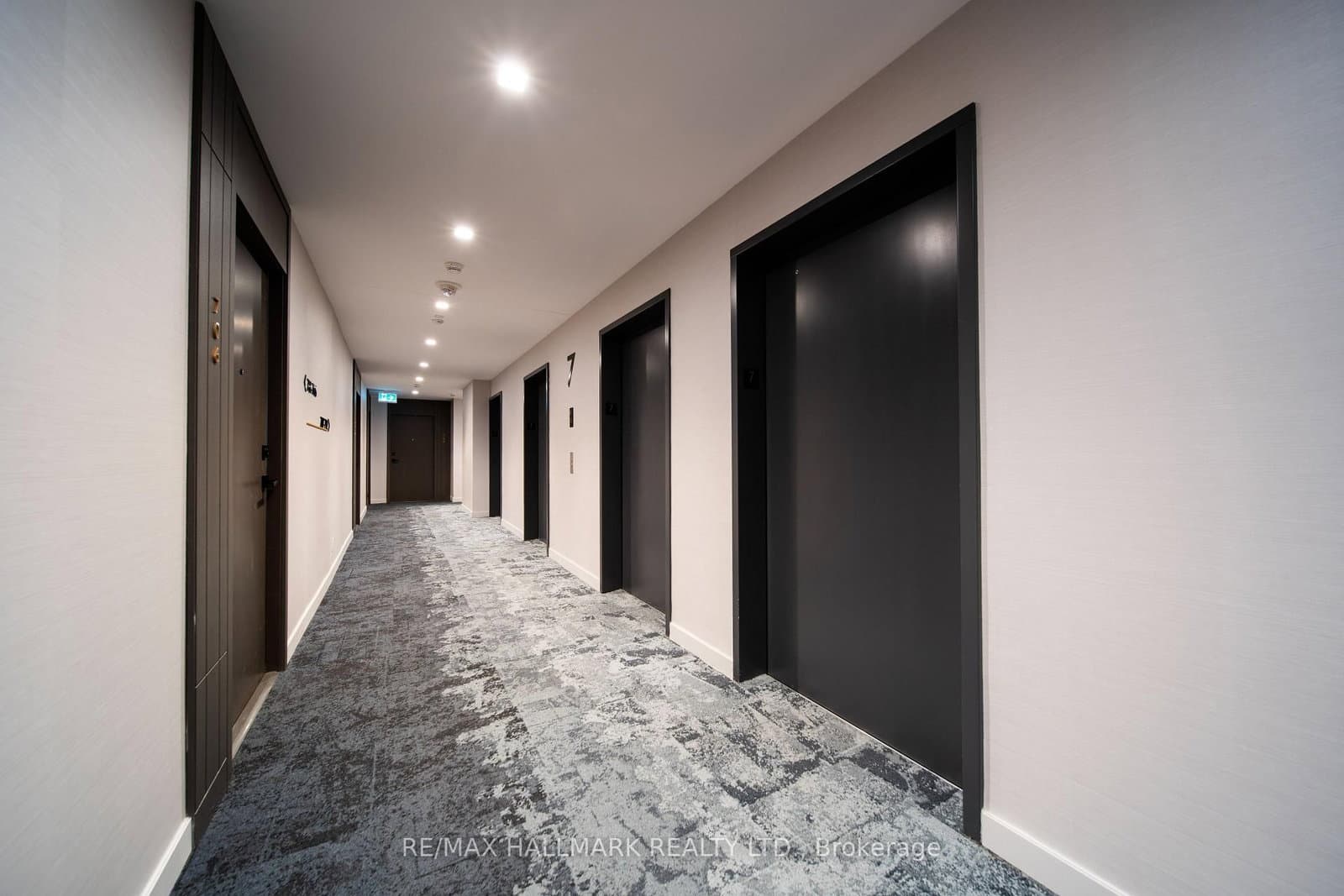 15 Holmes Avenue, Unit 702 thumbnail 7