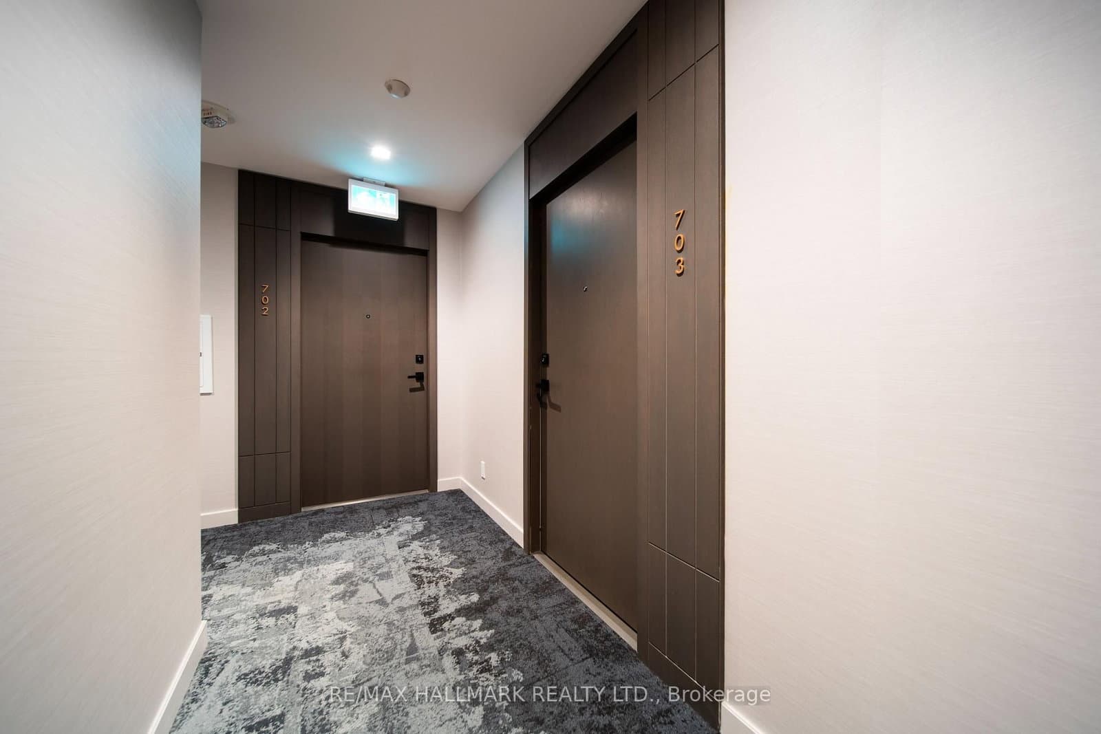 15 Holmes Avenue, Unit 702 thumbnail 8