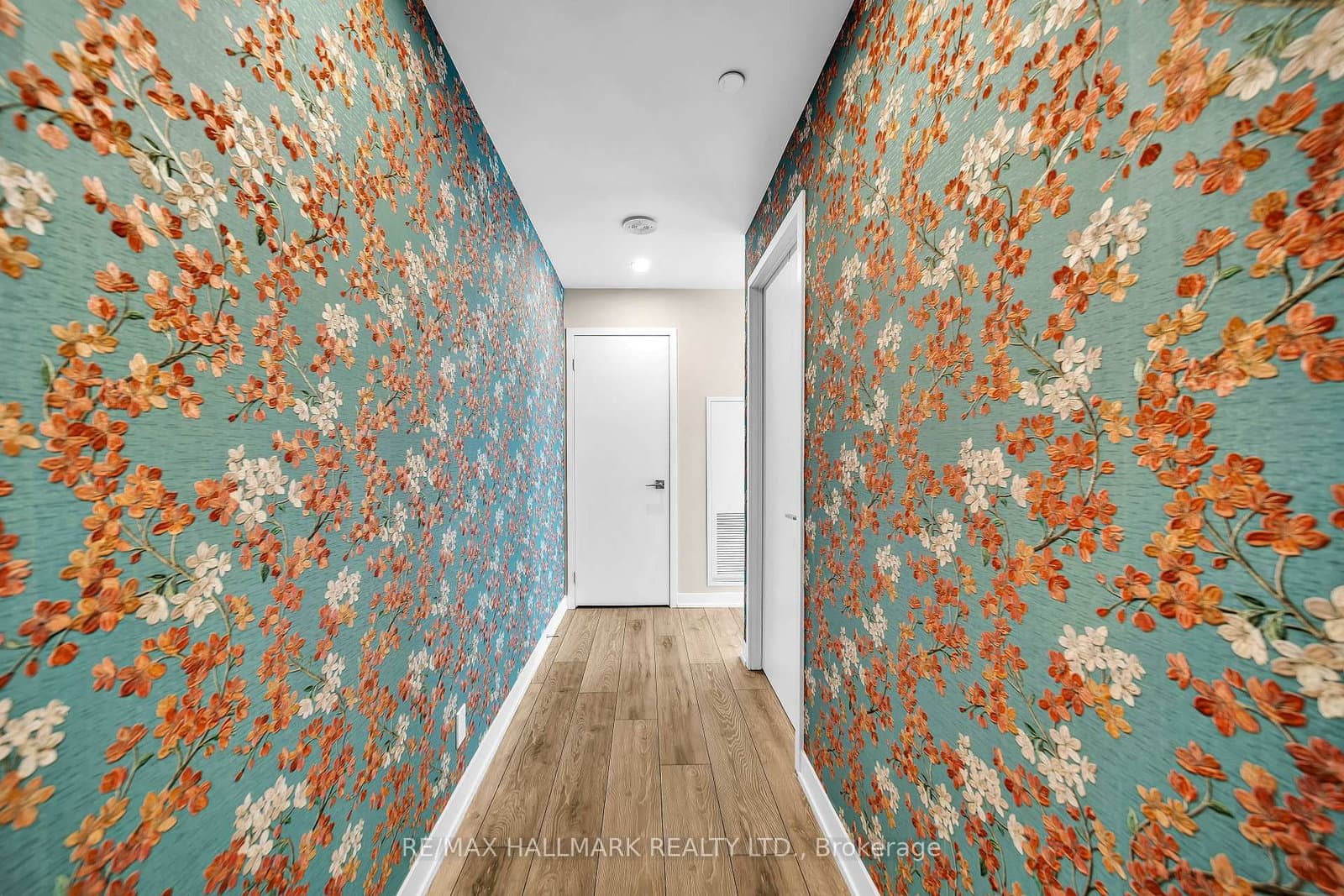 15 Holmes Avenue, Unit 702 thumbnail 9