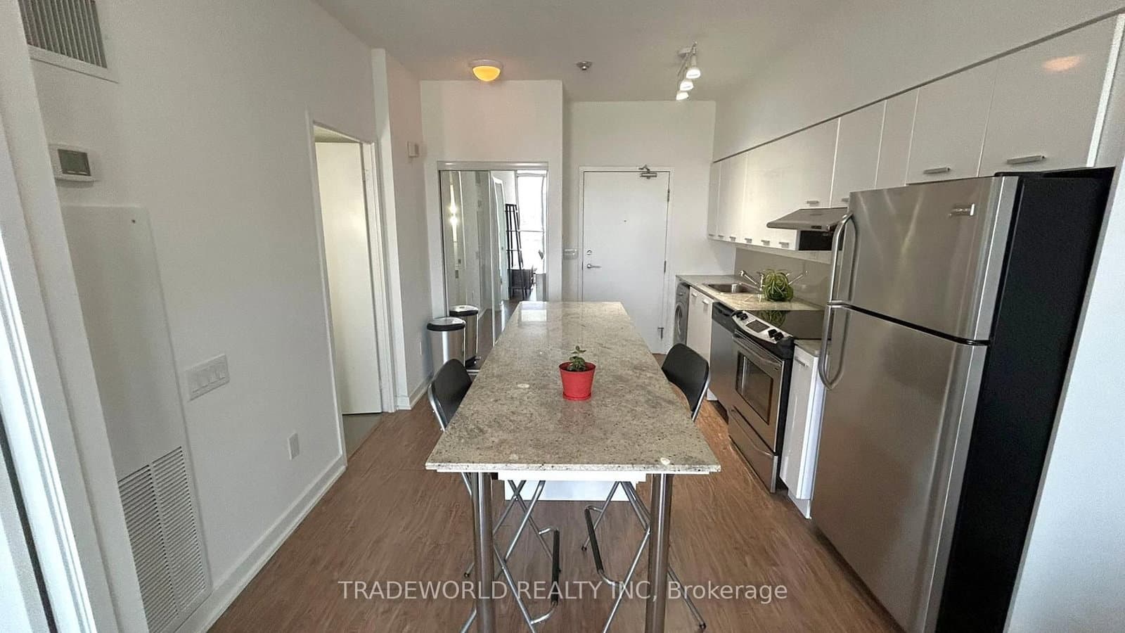 33 Singer Court, Unit 2506 thumbnail 8