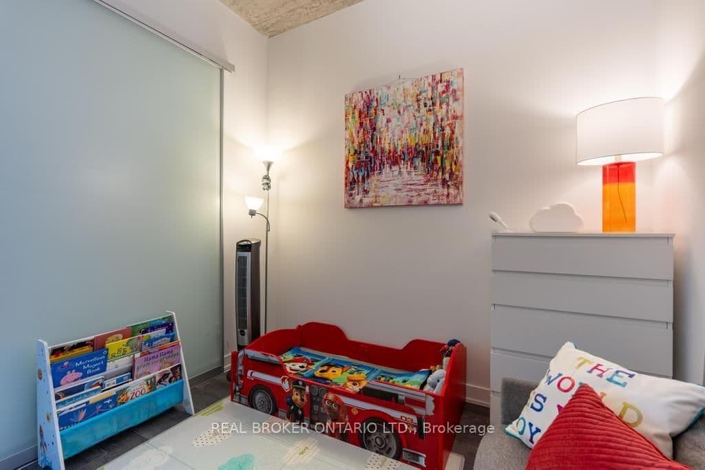 185 Roehampton Avenue S, Unit 1601 thumbnail 16
