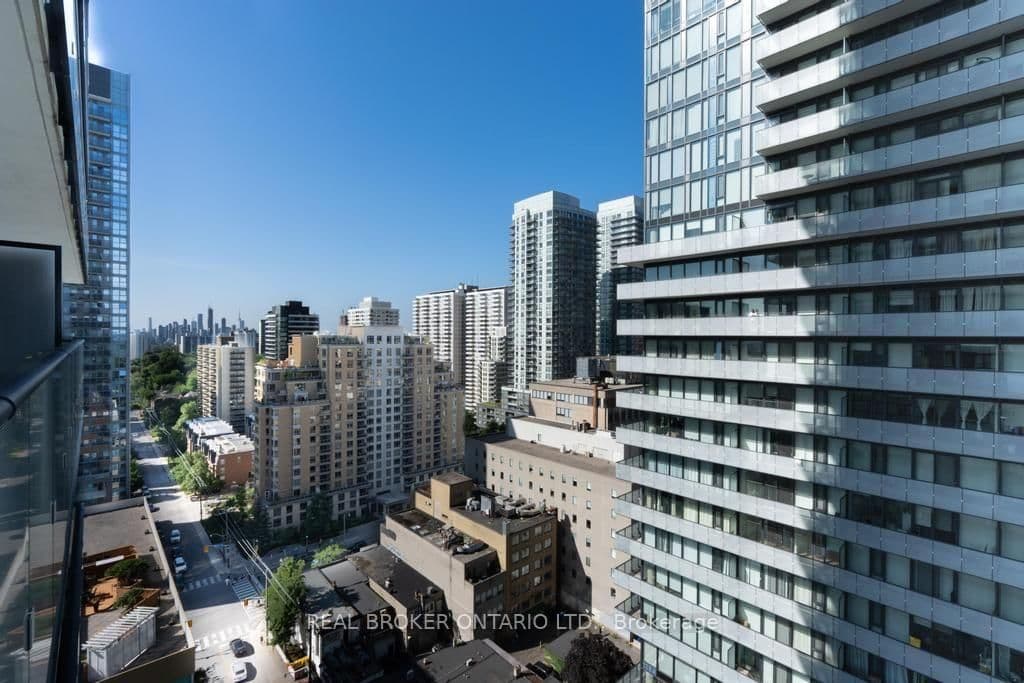 185 Roehampton Avenue S, Unit 1601 thumbnail 25