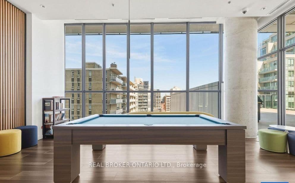 185 Roehampton Avenue S, Unit 1601 thumbnail 30