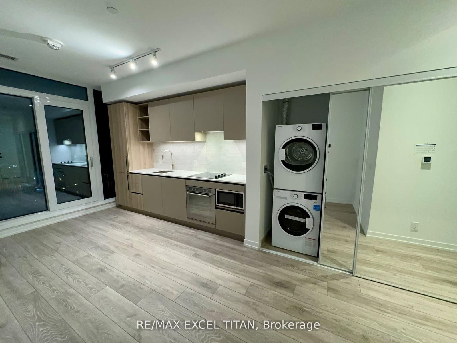 55 Mercer Street, Unit PH03 thumbnail 9