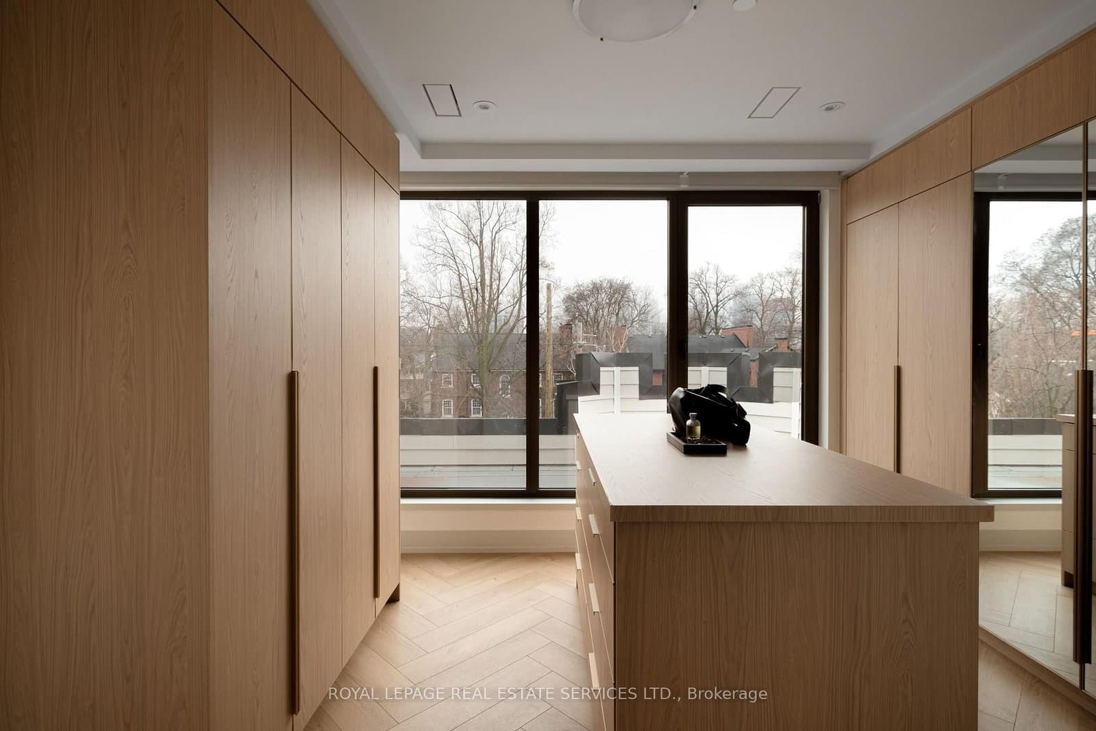32 Rowanwood Avenue, Unit Fourth Level thumbnail 18