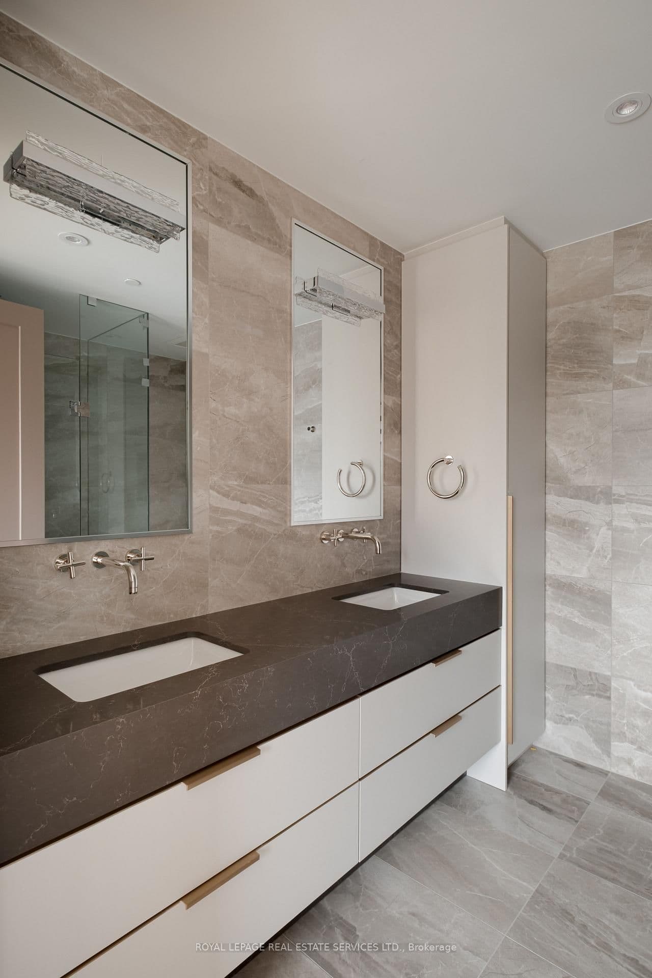 32 Rowanwood Avenue, Unit Fourth Level thumbnail 21