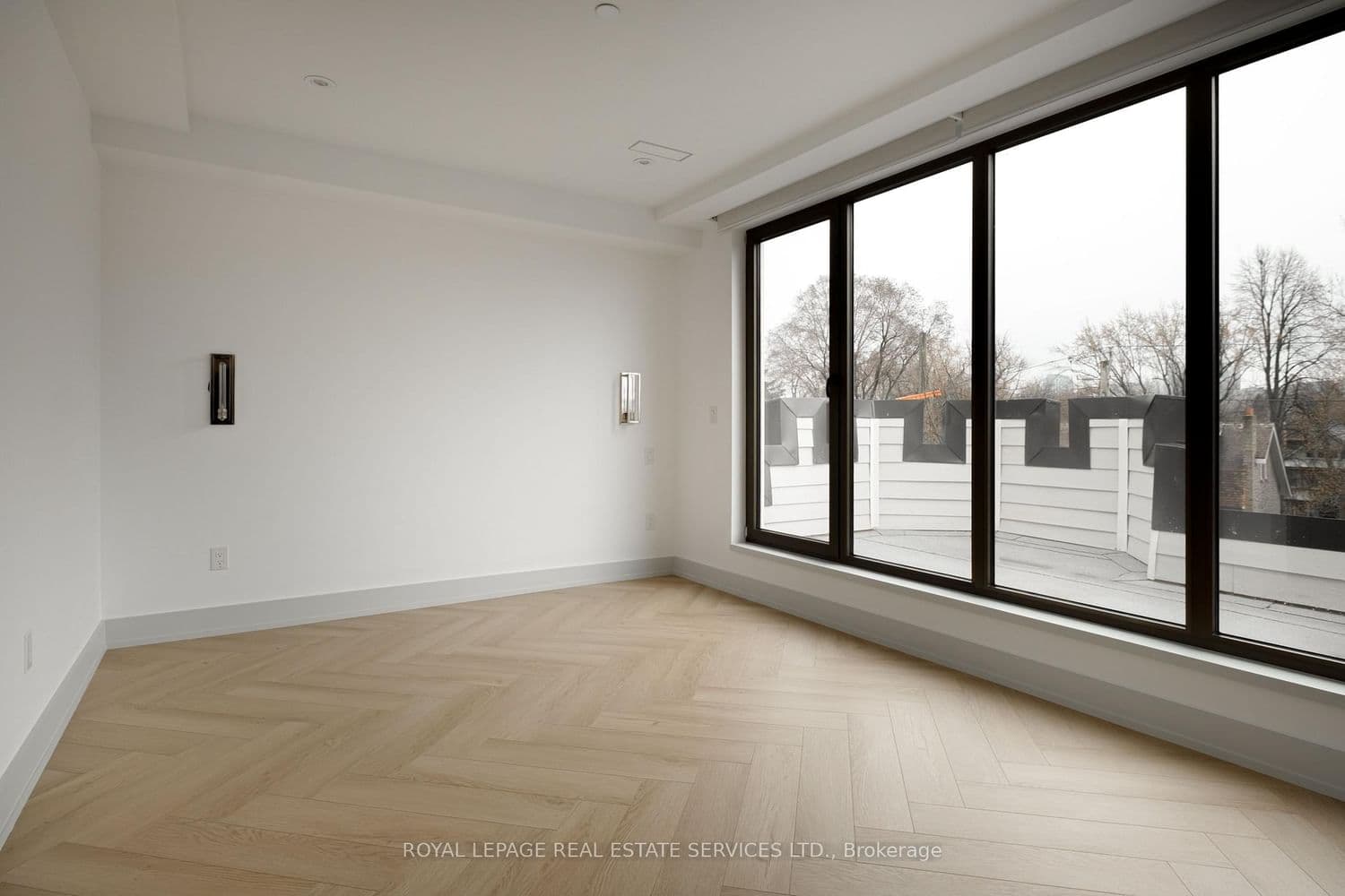 32 Rowanwood Avenue, Unit Fourth Level thumbnail 24