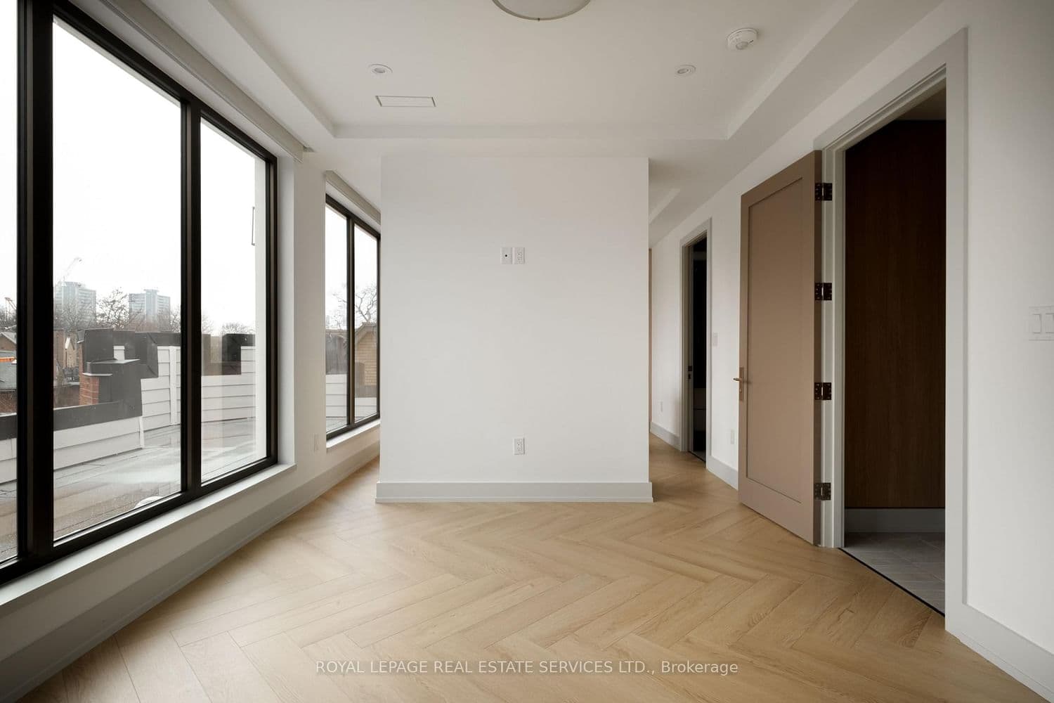 32 Rowanwood Avenue, Unit Fourth Level thumbnail 25