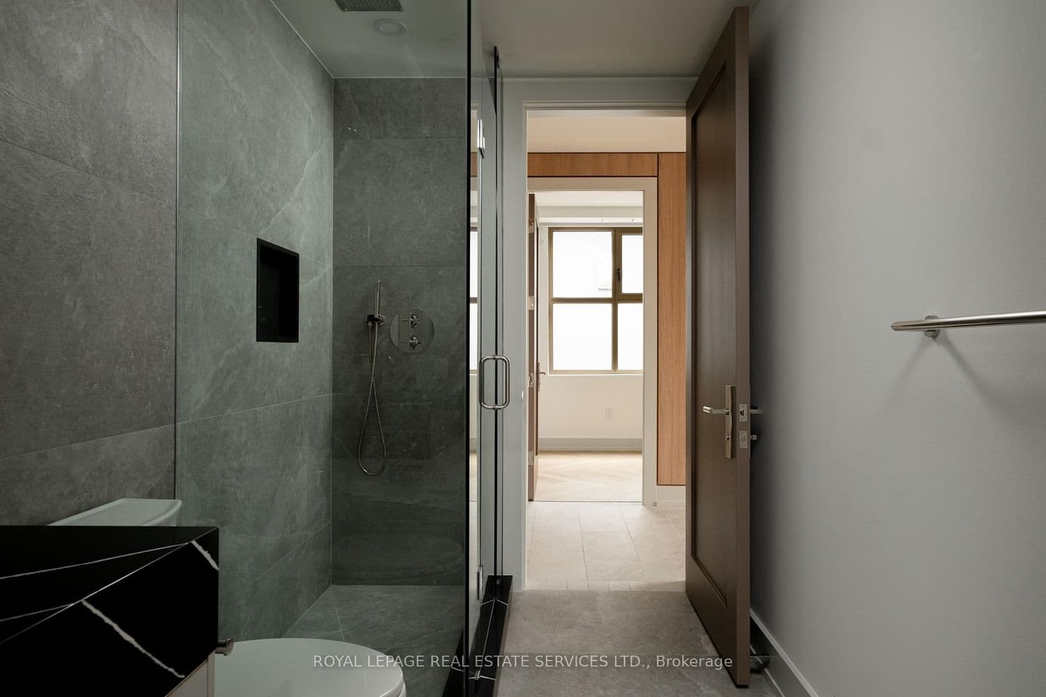 32 Rowanwood Avenue, Unit Fourth Level thumbnail 27