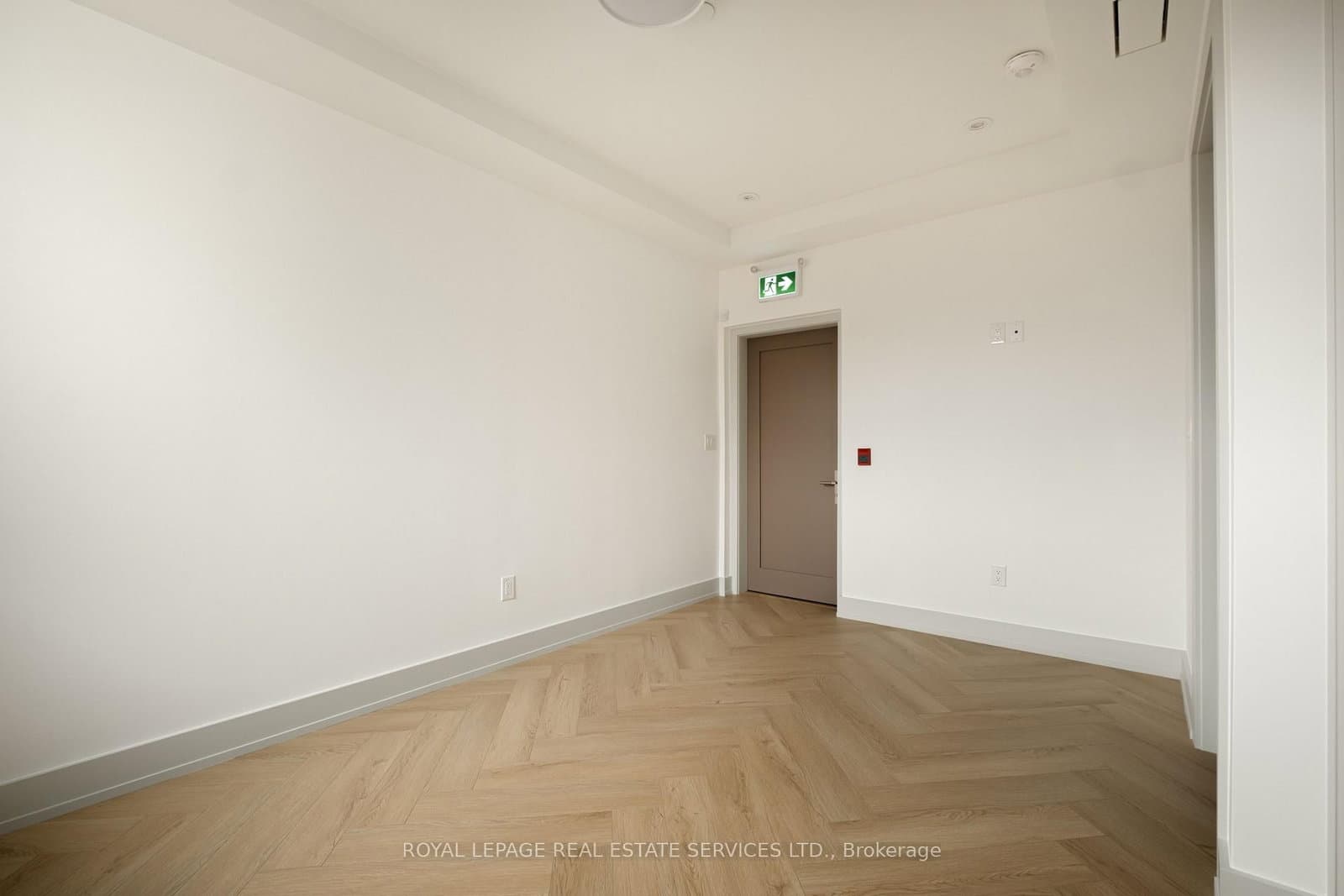 32 Rowanwood Avenue, Unit Fourth Level thumbnail 29