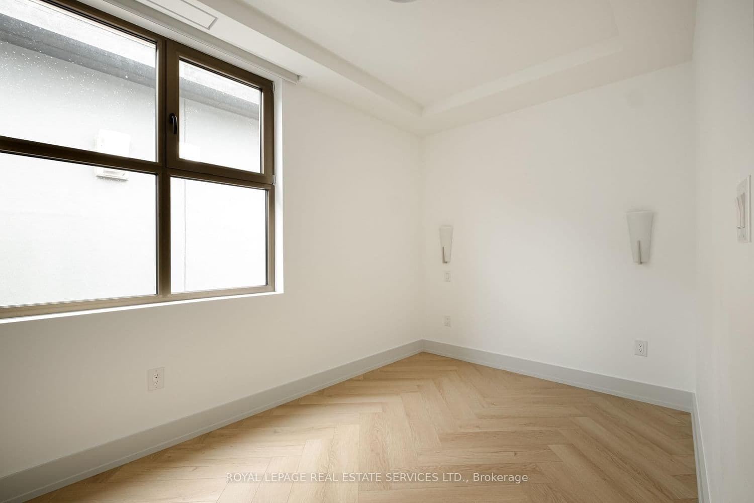 32 Rowanwood Avenue, Unit Fourth Level thumbnail 31
