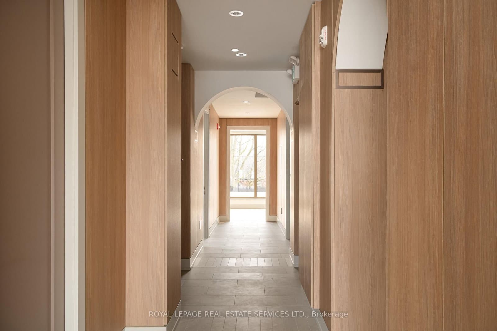 32 Rowanwood Avenue, Unit Fourth Level thumbnail 36