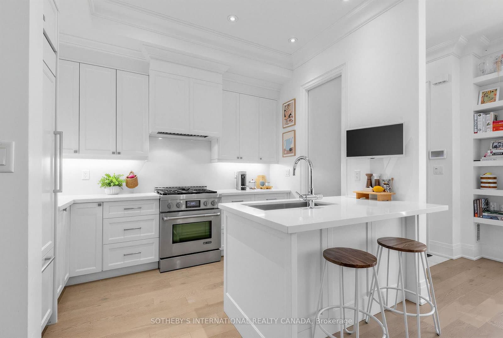 288 St Clair Avenue W, Unit TH1 thumbnail 12